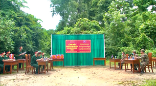 BCH quân sự tỉnh Kon Tum hỗ trợ Quân đội Vương quốc Campuchia 