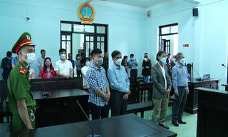 Hai cựu lãnh đạo ở Kon Tum bị phạt tù vì “Vi phạm về quản lý đất đai”