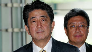 Thủ tướng Shinzo Abe và nội các Nhật Bản chính thức từ nhiệm, mở đường cho chính phủ mới