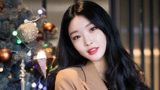 Nữ ca sĩ Chung Ha xét nghiệm dương tính với Covid-19