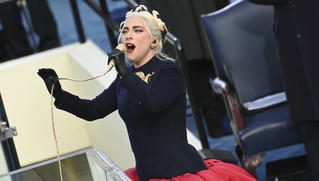 Lady Gaga biểu diễn bài quốc ca trong lễ nhậm chức của ông Joe Biden
