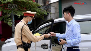 Bản tin Giao thông ngày 6/7: Hà Nội: Còn 30 nghìn xe khách dưới 9 chỗ chưa đổi phù hiệu