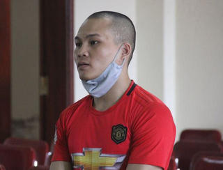 Bán em ruột sang Trung Quốc để lấy tiền xây nhà