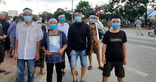 Cao Bằng: Dựng lại hiện trường vụ cháu bé 14 tử vong nghi bị cha dượng bạo hành