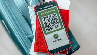 Canada lên kế hoạch cho công dân sử dụng hộ chiếu vaccine COVID-19 để đi du lịch quốc tế