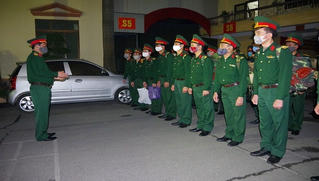 Bộ CHQS TP Hải Phòng điều động 200 cán bộ kiểm soát dịch Covid 19 ngay trong đêm