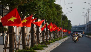 Hải Phòng rực rỡ cờ hoa dịp nghỉ lễ 30/4-1/5