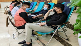 Gần 1000 cán bộ, công nhân viên chức Hải Phòng tham gia Ngày hội hiến máu