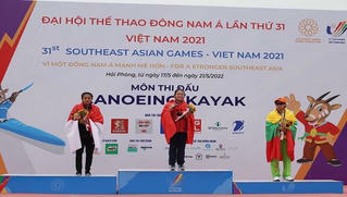 Đua thuyền đơn nữ Canoeing đoạt HCV tại Sea Games 31