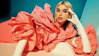 Dua Lipa gây sốc với ca từ nhạy cảm trong album mới