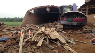 Nạn nhân thứ 2 trong vụ sập lò sấy gạch đã tử vong