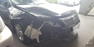 Hài hước: Túi khí xe Camry 2.5Q không bung vì “đâm không đúng cách“?