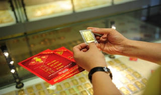 Vàng tăng trong dịp cuối năm