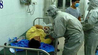 Phi công của Vietnam Airlines nhiễm Covid-19 phải can thiệp ECMO