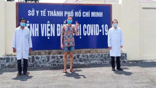 Thêm 3 bệnh nhân người nước ngoài mắc COVID-19 khỏi bệnh 