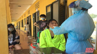161 công dân Việt Nam về từ Mỹ âm tính với virus SARS-CoV-2
