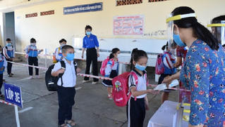 Tiến sĩ Nhi khoa khuyến cáo biện pháp đảm bảo sức khỏe cho trẻ khi trở lại trường