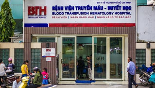  Đề nghị làm rõ vụ việc Bệnh viện truyền hóa chất quá hạn cho bệnh nhi 4 tuổi 