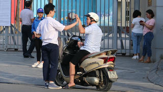  Môn cuối cùng thí sinh Hà Nội tự tin, phụ huynh lo lắng