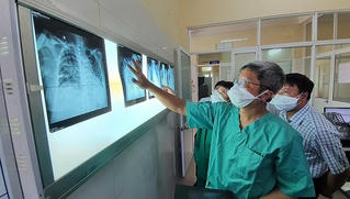 20 bệnh nhân COVID-19 tiên lượng nặng và nguy kịch