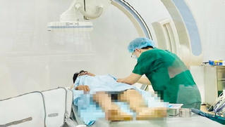 Cấp cứu thành công nam thanh niên đột ngột ho ra máu nguy kịch tính mạng