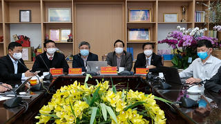 Buổi hội chẩn cuối cùng năm Canh Tý: BN1536 có chiều hướng diễn tiến bệnh giống phi công người Anh