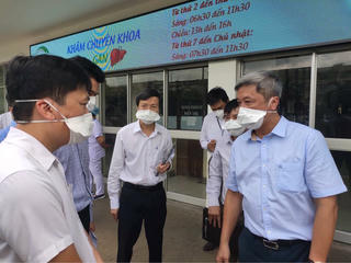 52 nhân viên y tế dương tính với SARs-CoV-2 ít khả năng phát triển thành bệnh?