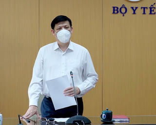 Bộ trưởng Bộ Y tế: “Các nhà báo luôn đi đầu trên mọi mặt trận”