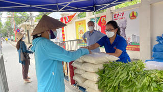 Hà Nội sẽ bố trí nơi ở tạm cho lao động ngoại tỉnh không có nơi cư trú 