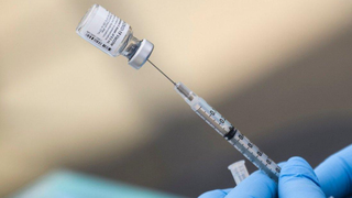 Bộ Y tế yêu cầu xem xét ưu tiên tiêm vaccine COVID-19 cho phụ nữ mang thai