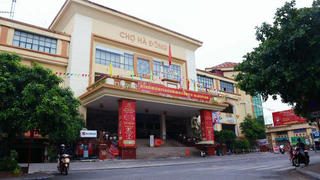 Phong toả tạm thời chợ Hà Đông
