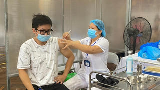 Tiêm 1 mũi COVID-19 có được không?