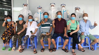 Thêm 15 bệnh nhân COVID-19 nặng và nguy kịch đã được ra viện