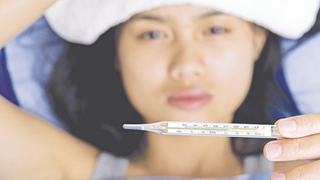 Dùng thuốc hạ sốt an toàn sau tiêm vaccine và hỗ trợ điều trị F0 