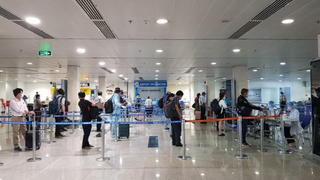 Quy định cụ thể về phòng dịch đối với hành khách đi máy bay về Hà Nội 