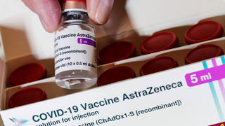 Tiếp nhận gần 2 triệu liều vaccine COVID-19 do Ba Lan và Hàn Quốc tài trợ 
