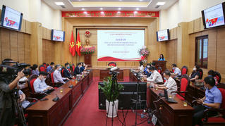 Bạo lực trẻ em qua những câu kiểu 'con nhà người ta' 