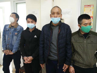 Phá đường dây trộm cắp và tiêu thụ xe gian 'khủng' tại Hà Nội