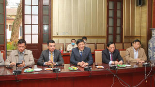 'Tu rèn phẩm chất đạo đức, năng lực để xứng với vinh dự và trách nhiệm nghề Y'