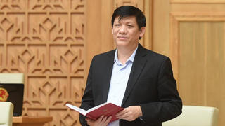 Ngành y tế và đội ngũ thầy thuốc vượt thử thách to lớn chưa từng có