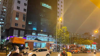 Cứu hộ thành công một nam sinh có ý định nhảy lầu tự tử 