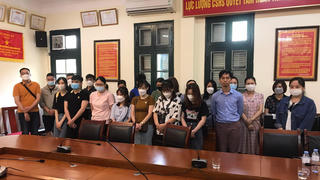 Phá đường dây 'tín dụng đen' xuyên quốc gia liên quan 300 người 