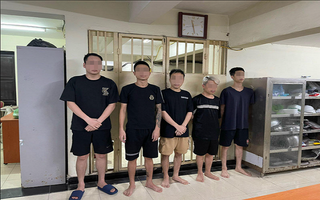 Điều tra vụ 'ép bill' bắt cặp đôi thiếu niên trả hàng chục triệu đồng tại quán bar ở Hà Nội