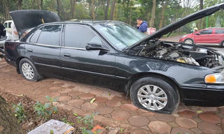 Vụ chọc thủng hàng loạt lốp xe ở Linh Đàm: Kẻ xấu dùng vật sắc bằng kim loại để “xén” lốp