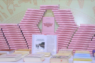 Giới thiệu Cuốn sách của Tổng Bí thư với lực lượng Đặc công Hải quân