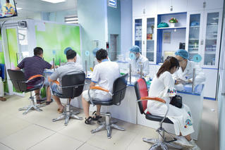 MEDLATEC miễn phí xét nghiệm tầm soát nguy cơ ung thư gan (AFP) nhân dịp khai trương cơ sở mới tại Campuchia 