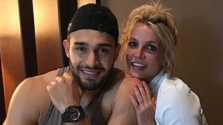 Britney Spears trì hoãn kết hôn, mua nhà vì vụ kiện 13 năm chưa kết thúc
