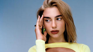 Dua Lipa tiết lộ những điểm ăn uống ưa thích mà người hâm mộ có thể gặp được mình