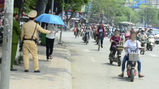 Nỗi lo học sinh sử dụng xe điện