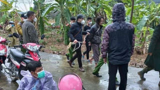 Con giết bố rồi phi tang một phần thi thể